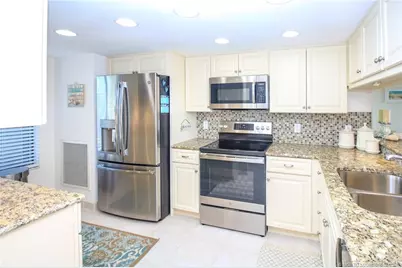 4490 NE Sandpebble Trace #304, Stuart, FL 34996 - Photo 5