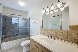 274 NE Glentry Ave, Port Saint Lucie, FL 34983 - Photo 31