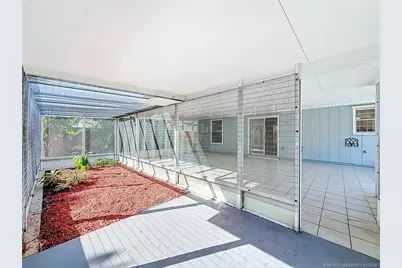 274 NE Glentry Avenue, Port Saint Lucie, FL 34983 - Photo 15