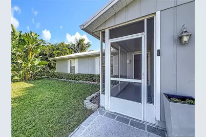 274 NE Glentry Avenue, Port Saint Lucie, FL 34983 - Photo 47