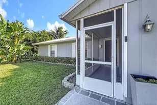 274 NE Glentry Ave, Port Saint Lucie, FL 34983 - Photo 47