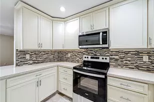 274 NE Glentry Ave, Port Saint Lucie, FL 34983 - Photo 57