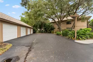 291 NE Edgewater Dr, Stuart, FL 34996 - Photo 33