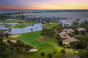 291 NE Edgewater Dr, Stuart, FL 34996 - Photo 1