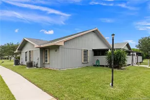 4047 NW Cinnamon Tree Cir, Jensen Beach, FL 34957 - Photo 21