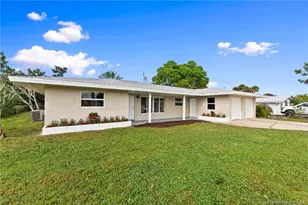 208 Riomar Dr, Port Saint Lucie, FL 34952 - Photo 3