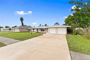 208 Riomar Dr, Port Saint Lucie, FL 34952 - Photo 5