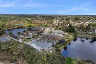 179 SE Via Tirso, Port Saint Lucie, FL 34952 - Photo 11