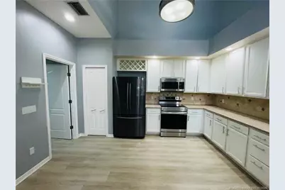 1581 SW Harbour Isles Circle, Port Saint Lucie, FL 34986 - Photo 7