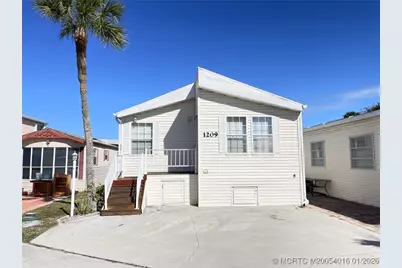 1209 Nettles Boulevard, Jensen Beach, FL 34957 - Photo 3