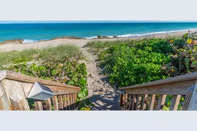 23 NE Macarthur Boulevard, Stuart, FL 34996 - Photo 11