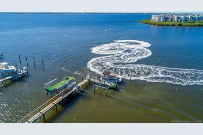 23 NE Macarthur Boulevard, Stuart, FL 34996 - Photo 13