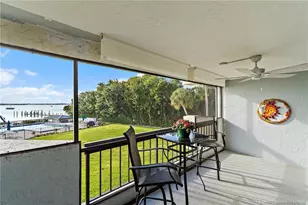 625 NW North River Dr, Stuart, FL 34994 - Photo 43