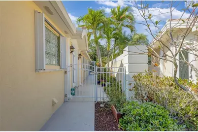 8522 SE Retreat Drive, Hobe Sound, FL 33455 - Photo 3