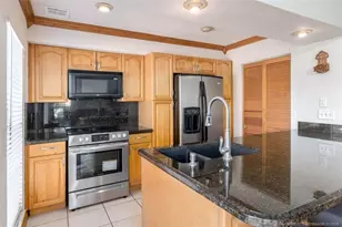 3307 SE Sandpiper Circle, Port Saint Lucie, FL 34952 - Photo 11