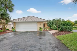 5253 SE Club Way, Stuart, FL 34997 - Photo 1