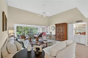 5253 SE Club Way, Stuart, FL 34997 - Photo 9