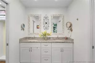 1898 SE Coronado Ln, Stuart, FL 34996 - Photo 33