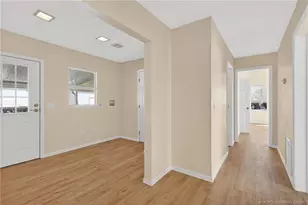 7924 SE Saratoga Dr, Hobe Sound, FL 33455 - Photo 11