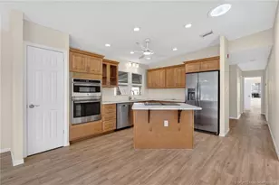 7924 SE Saratoga Dr, Hobe Sound, FL 33455 - Photo 13