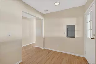 7924 SE Saratoga Dr, Hobe Sound, FL 33455 - Photo 13