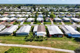 7924 SE Saratoga Dr, Hobe Sound, FL 33455 - Photo 61