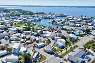 10725 S Ocean Dr, Jensen Beach, FL 34957 - Photo 51