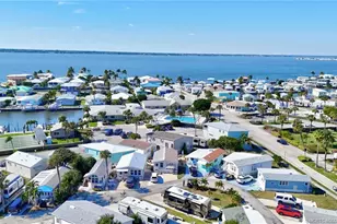 10725 S Ocean Dr, Jensen Beach, FL 34957 - Photo 23