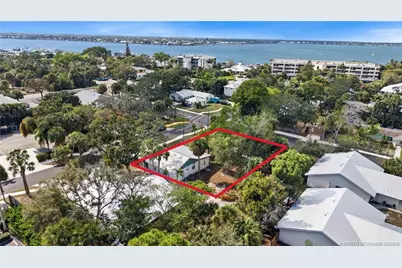 621 NW Australian Street, Stuart, FL 34994 - Photo 3