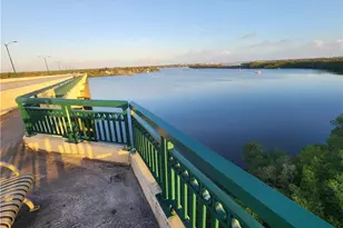 780 SW 31st St, Palm City, FL 34990 - Photo 3