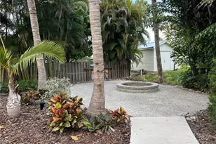 1642 Thumb Point Dr, Fort Pierce, FL 34949 - Photo 5