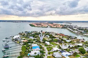 1642 Thumb Point Dr, Fort Pierce, FL 34949 - Photo 47