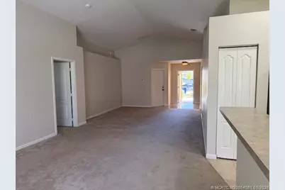 8998 SW Bonneville Drive, Stuart, FL 34997 - Photo 3