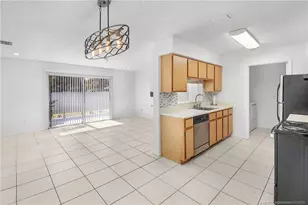 4041 NW Cinnamon Tree Cir, Jensen Beach, FL 34957 - Photo 9