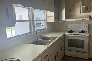 6118 N Joshua Ln, Lantana, FL 33462 - Photo 7