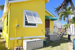 630 Nettles Blvd, Jensen Beach, FL 34957 - Photo 5