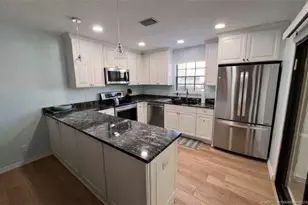 7411 SE Jamestown Terrace, Hobe Sound, FL 33455 - Photo 1