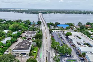 8 Kingston Ct, Stuart, FL 34996 - Photo 7