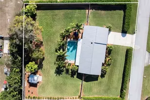 8905 SW Cherry Ln, Stuart, FL 34997 - Photo 43