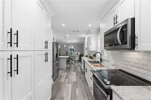 8905 SW Cherry Ln, Stuart, FL 34997 - Photo 15