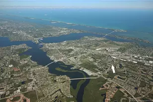 1290 SE Parkview Pl, Stuart, FL 34994 - Photo 3