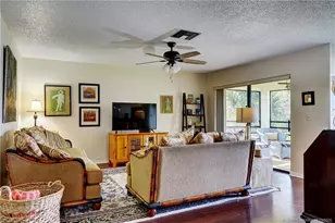 1290 SE Parkview Pl, Stuart, FL 34994 - Photo 7