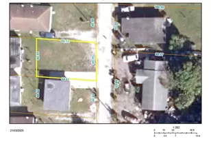 1211 N 16th Ct, Fort Pierce, FL 34950 - Photo 1