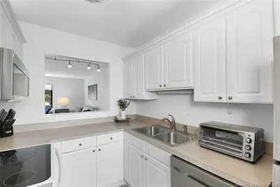 5423 SE Miles Grant Road #201, Stuart, FL 34997 - Photo 7