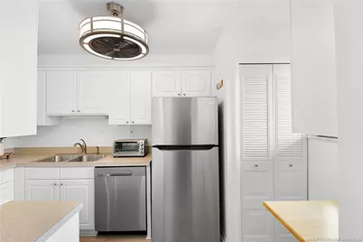 5423 SE Miles Grant Road #201, Stuart, FL 34997 - Photo 5