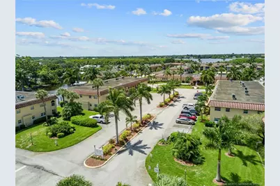 2600 S Kanner Hwy Road #D6, Stuart, FL 34994 - Photo 11