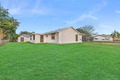 981 SW Bay State Road, Stuart, FL 34953 - Photo 9