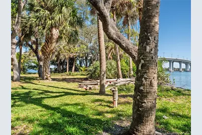 665 SE Saint Lucie Boulevard, Stuart, FL 34996 - Photo 15