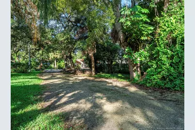 665 SE Saint Lucie Boulevard, Stuart, FL 34996 - Photo 9
