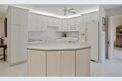 1800 SE Saint Lucie Boulevard #5-101, Stuart, FL 34996 - Photo 11